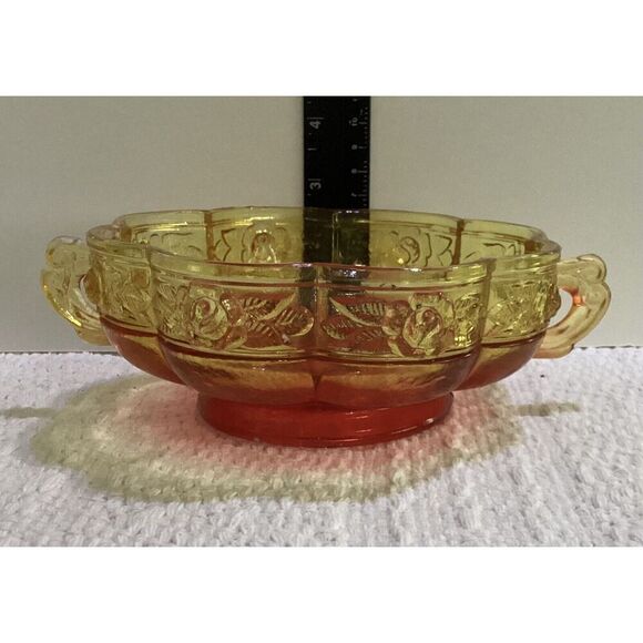 Sunset Red Amberina Candy Dish with Handles 8" Round Scalloped Edge - Picture 5 of 6